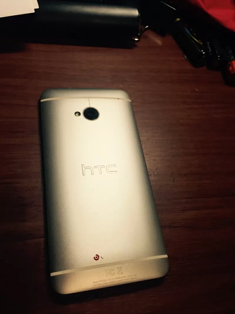 Продаю HTC One m7 32 Gb недорого 2