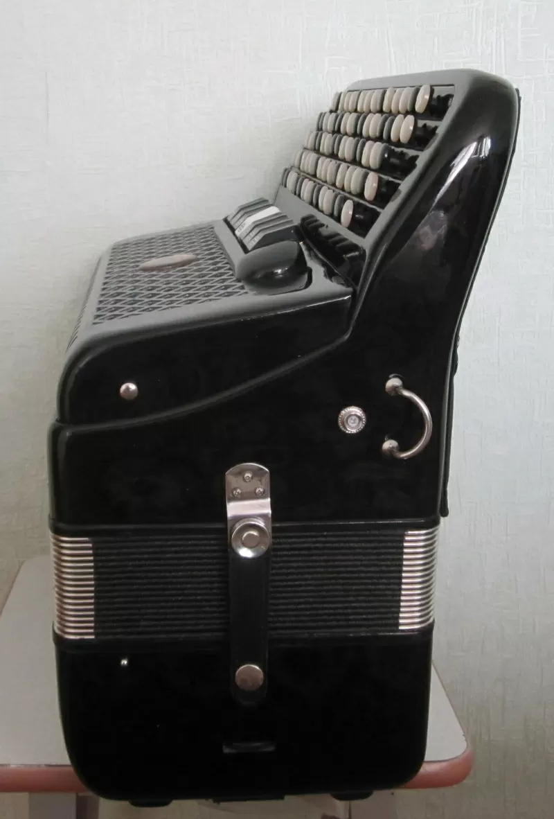 кнопочный аккордеон (баян) Farinelli. 2