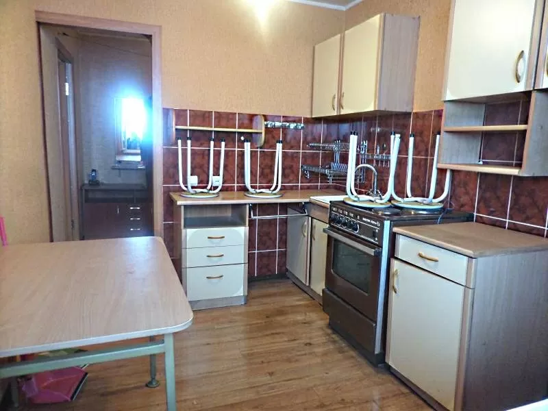  Продам 2 р-н КШТ Сатпаева 22,  кирп.дом,  улучш 3