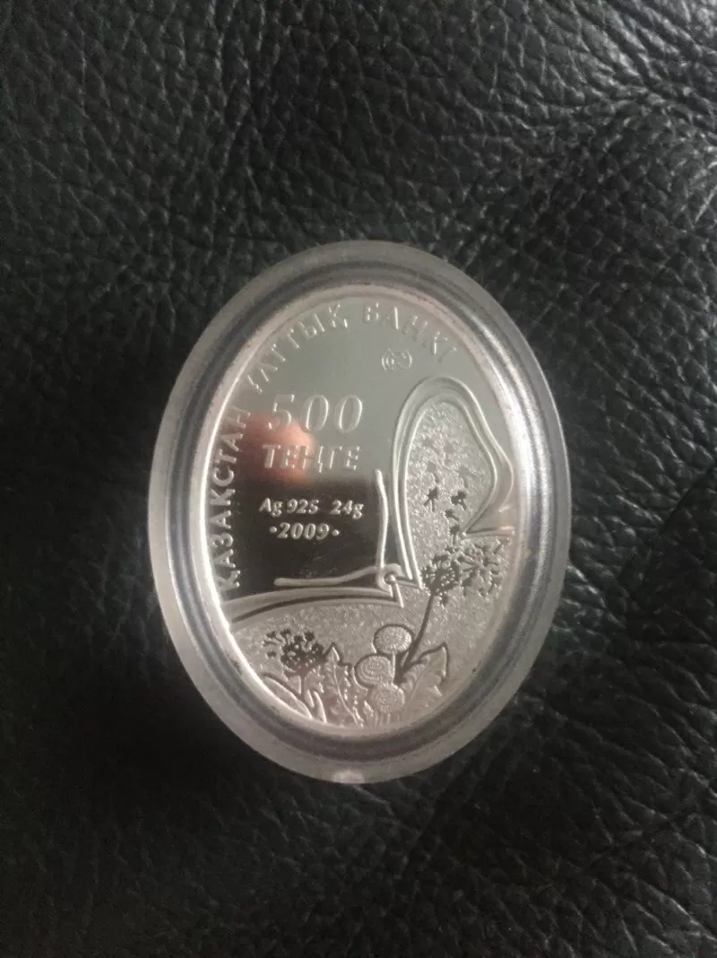 Фламинго. Монета серебряная,  500 тенге. Казахстан 2009 год 2