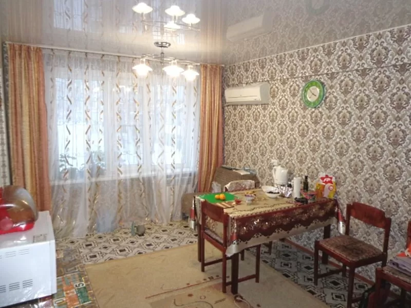 Продам трех комнатную квартиру по улице Добролюбова 4