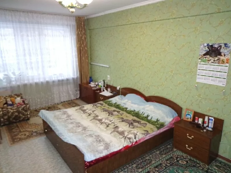 Продам трех комнатную квартиру по улице Добролюбова 17