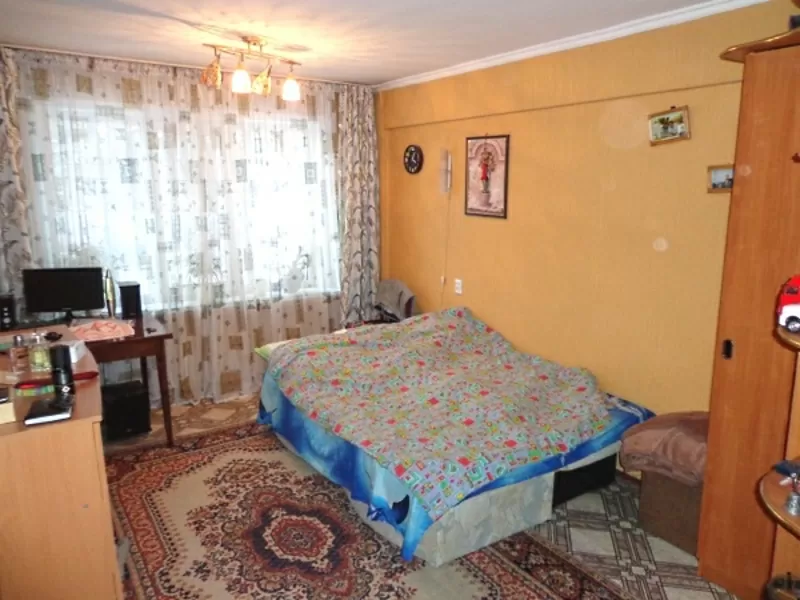 Продам трех комнатную квартиру по улице Добролюбова 23